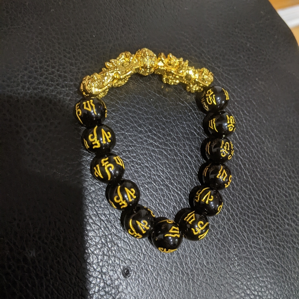 Chinese Feng Shui Obsidian Bracelet